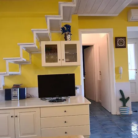 Sunset House A *