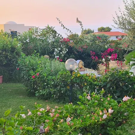 Sunset House A Holiday home Zambrone