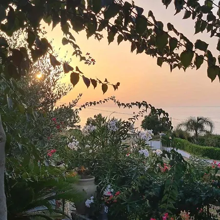 Sunset House A Holiday home *